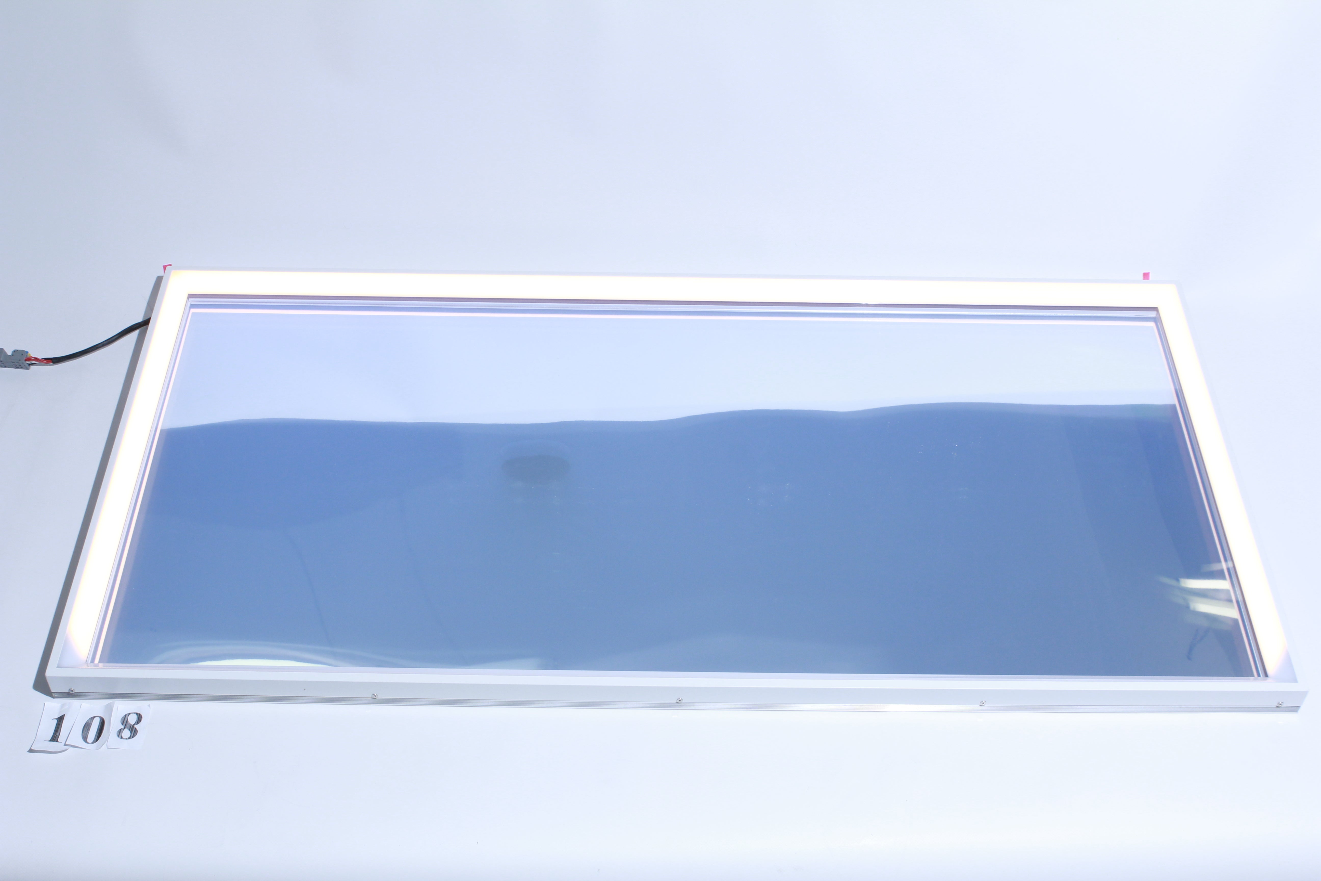 108. FLAT-6001200 (DEFEKT)