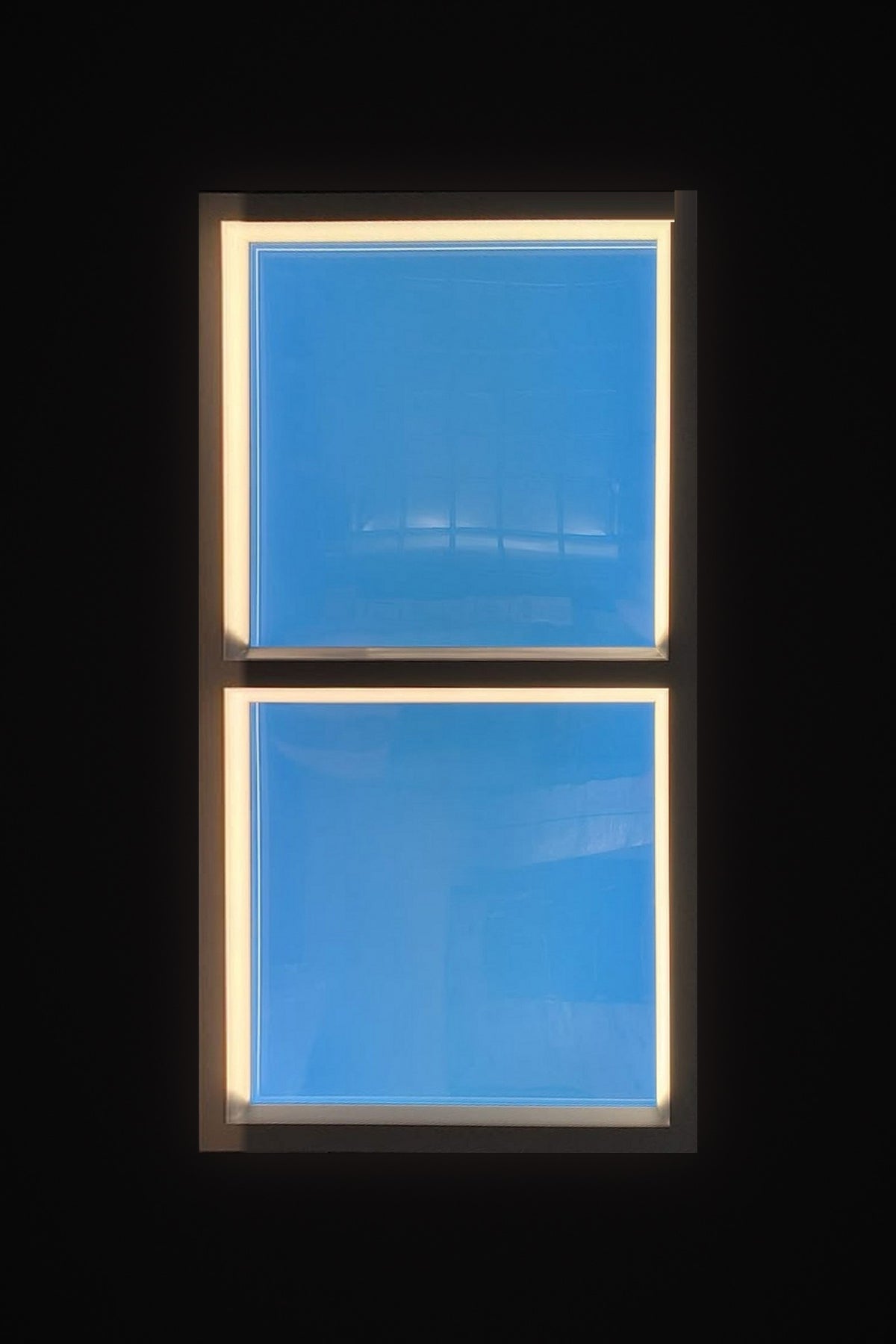 FLAT-12L-600: dwa panele nieba 60 x 60 cm w jednej ramie, 124 x 64 cm